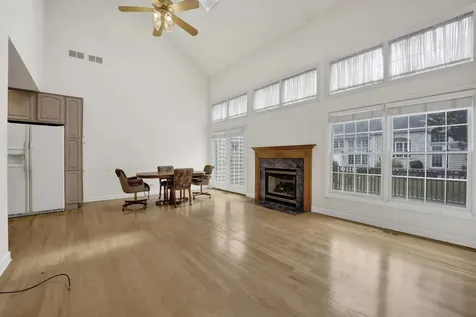 3063 Rosebrook Circle Westchester IL 60154