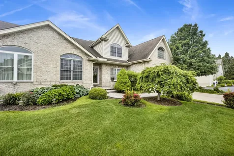 3063 Rosebrook Circle Westchester IL 60154