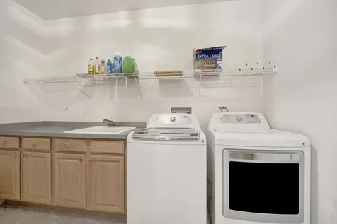 3063 Rosebrook Circle Westchester IL 60154