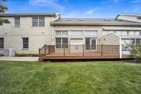 3063 Rosebrook Circle Westchester IL 60154