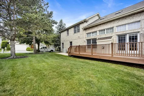 3063 Rosebrook Circle Westchester IL 60154