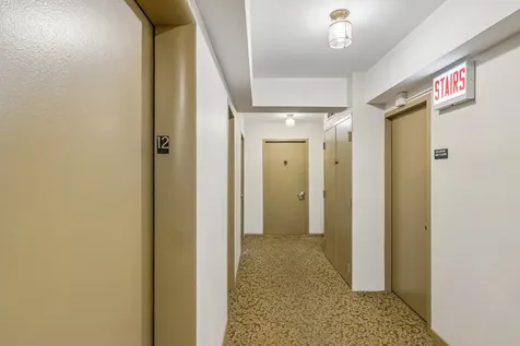 2909 North Sheridan Road Chicago IL 60657