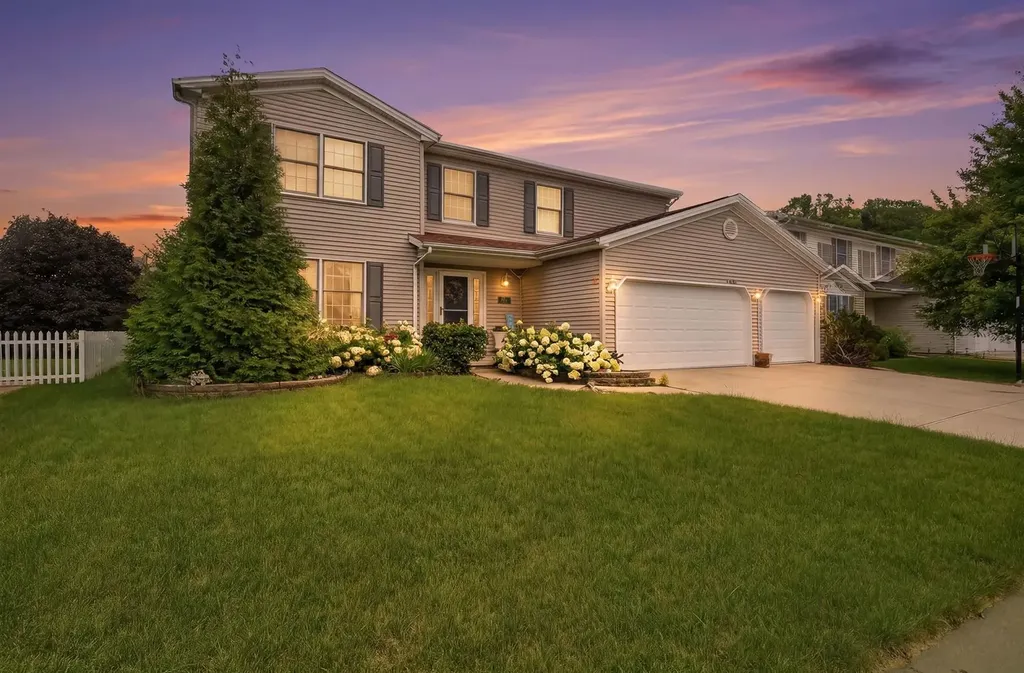 1314 Cashel Drive Bloomington IL 61704