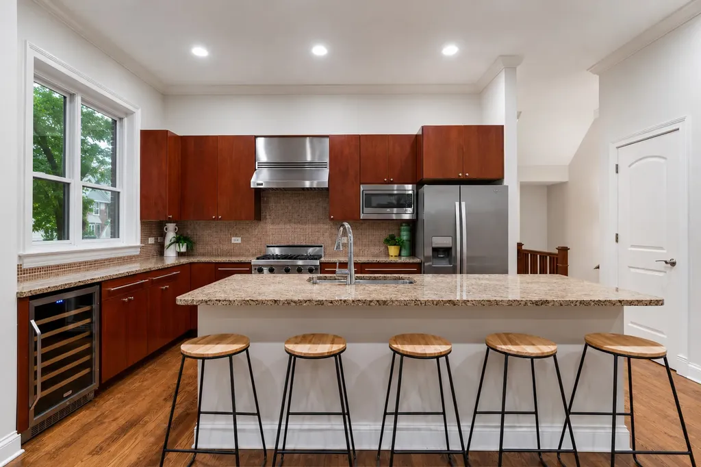 2157 West Potomac Avenue Chicago IL 60622