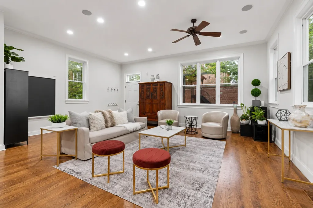 2157 West Potomac Avenue Chicago IL 60622
