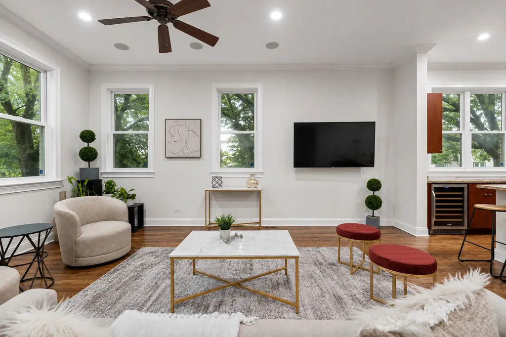 2157 West Potomac Avenue Chicago IL 60622