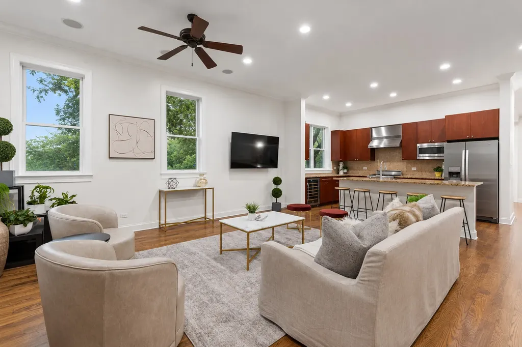2157 West Potomac Avenue Chicago IL 60622