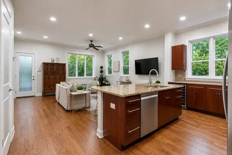 2157 West Potomac Avenue Chicago IL 60622
