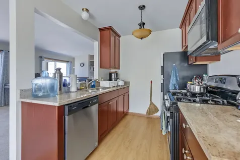 717 Whitesail Drive Schaumburg IL 60194