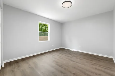 15622 Millard Avenue Markham IL 60428
