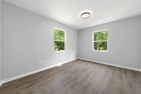 15622 Millard Avenue Markham IL 60428