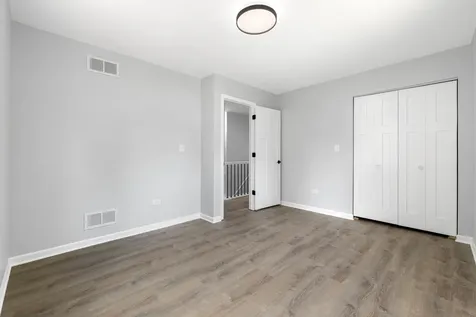 15622 Millard Avenue Markham IL 60428
