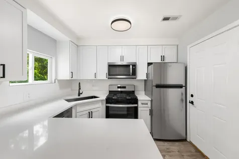 15622 Millard Avenue Markham IL 60428