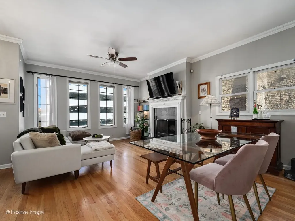 825 West Eastwood Avenue Chicago IL 60640