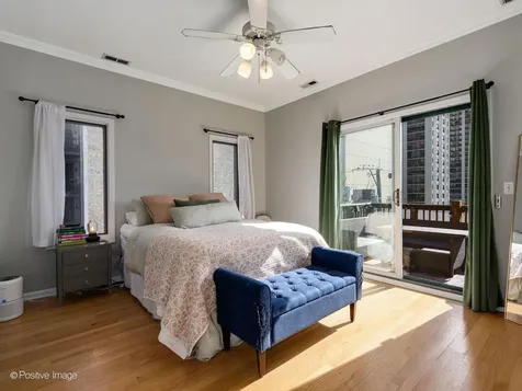 825 West Eastwood Avenue Chicago IL 60640