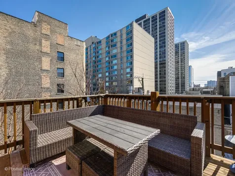 825 West Eastwood Avenue Chicago IL 60640