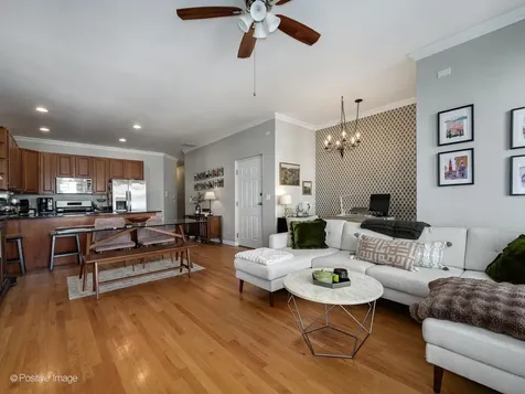 825 West Eastwood Avenue Chicago IL 60640