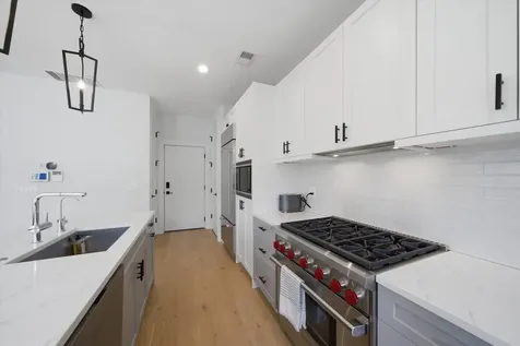 1450 North Bosworth Avenue Chicago IL 60622