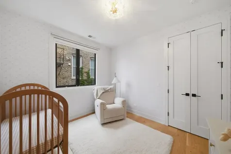 1450 North Bosworth Avenue Chicago IL 60622