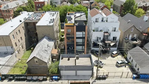 1450 North Bosworth Avenue Chicago IL 60622