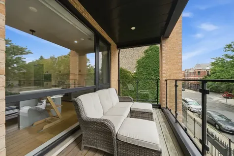 1450 North Bosworth Avenue Chicago IL 60622