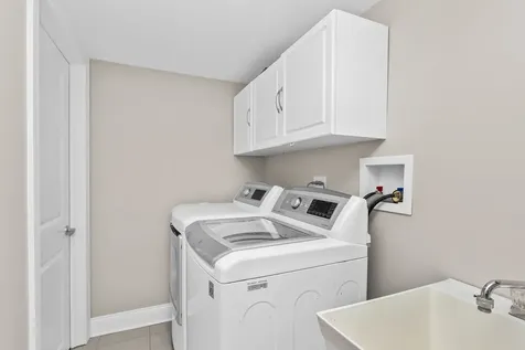 5654 West Cornelia Avenue Chicago IL 60634
