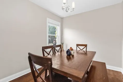 5654 West Cornelia Avenue Chicago IL 60634