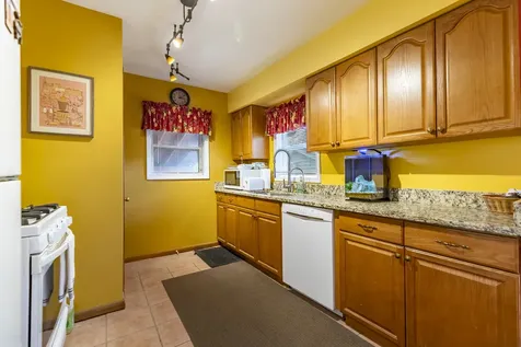 18024 Highland Avenue Homewood IL 60430