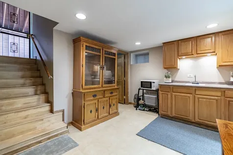 18024 Highland Avenue Homewood IL 60430