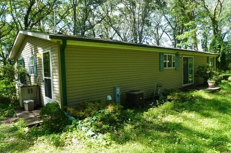 16405 East 3500n Road Momence IL 60954