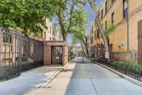 749 West California Terrace Chicago IL 60657