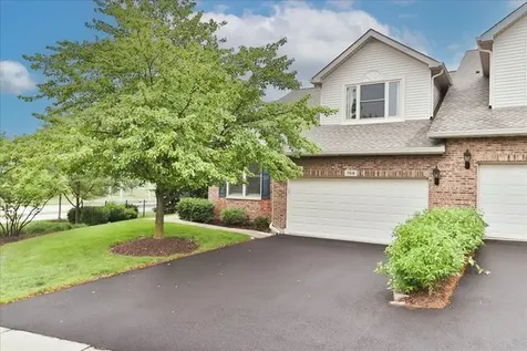 768 Saint Johns Place Addison IL 60101