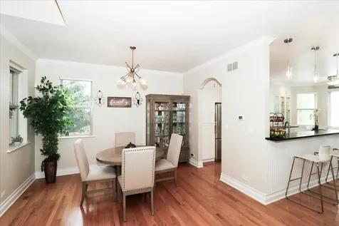 768 Saint Johns Place Addison IL 60101
