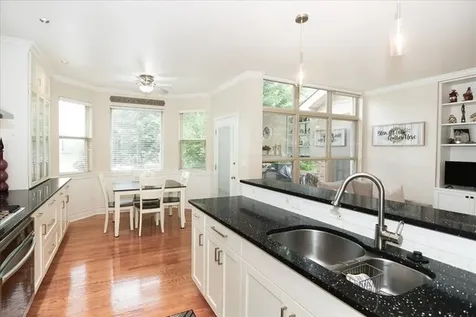 768 Saint Johns Place Addison IL 60101
