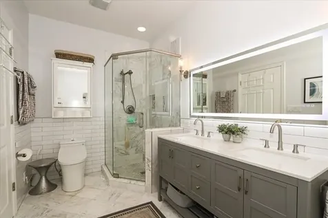 768 Saint Johns Place Addison IL 60101