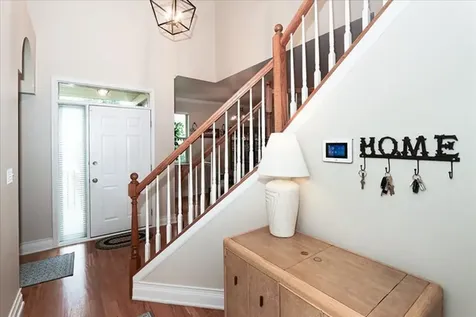 768 Saint Johns Place Addison IL 60101