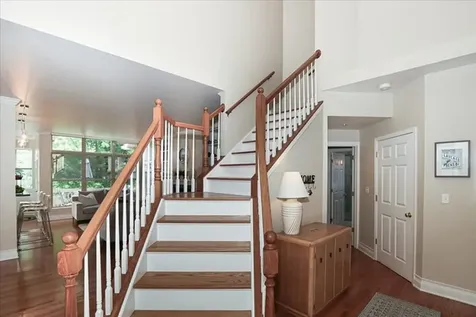 768 Saint Johns Place Addison IL 60101