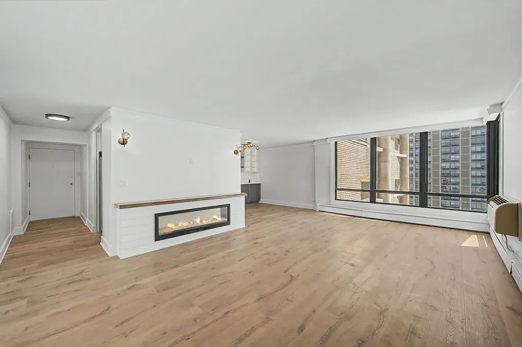 5740 North Sheridan Road Chicago IL 60660