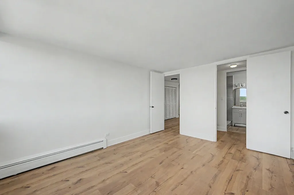 5740 North Sheridan Road Chicago IL 60660