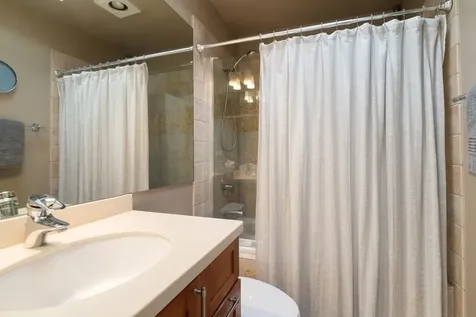 753 West Dickens Avenue Chicago IL 60614