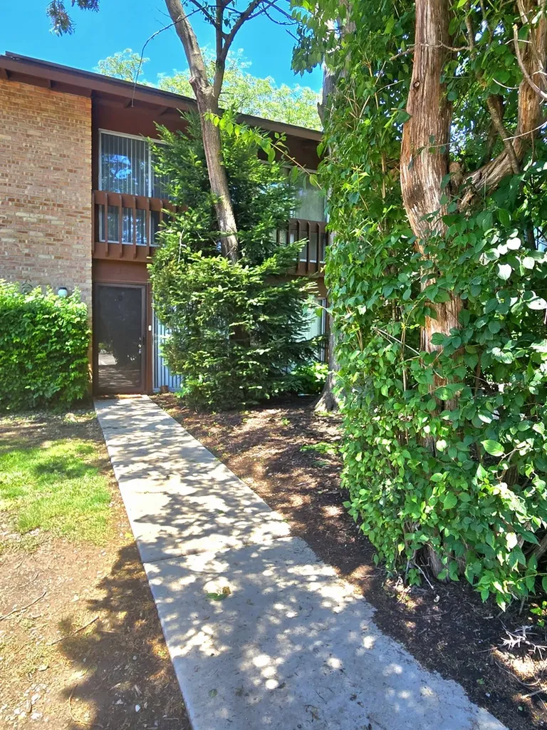 5921 Meadow Drive Lisle IL 60532