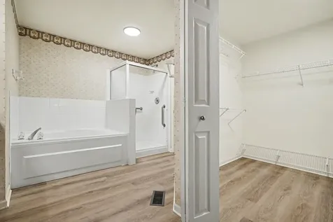 2071 Avalon Court Northbrook IL 60062