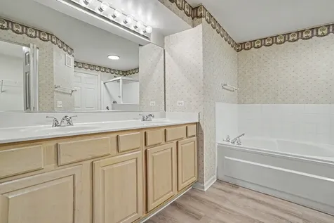 2071 Avalon Court Northbrook IL 60062