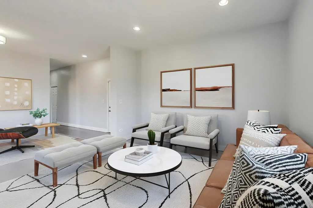 313 East 60th Street Chicago IL 60637