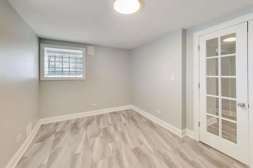 313 East 60th Street Chicago IL 60637