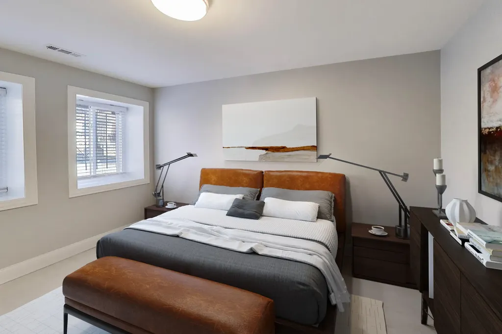 313 East 60th Street Chicago IL 60637