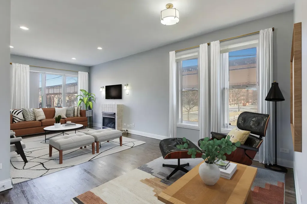 313 East 60th Street Chicago IL 60637