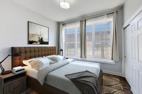 313 East 60th Street Chicago IL 60637