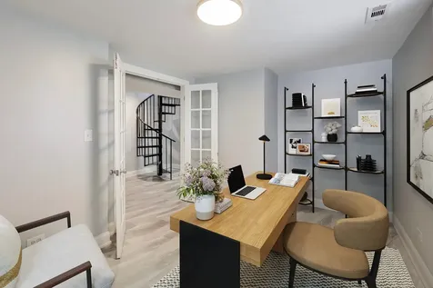 313 East 60th Street Chicago IL 60637