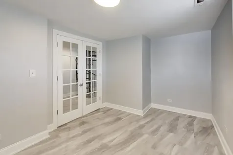 313 East 60th Street Chicago IL 60637